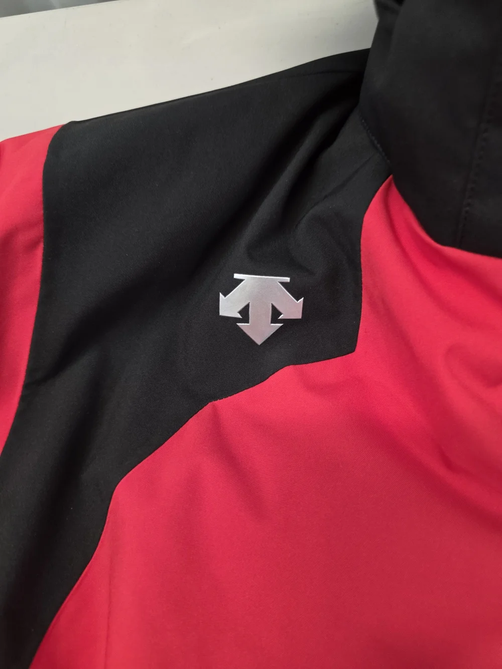 Decente Ski Jacket Thinsulate Red And Black Men's Size Large